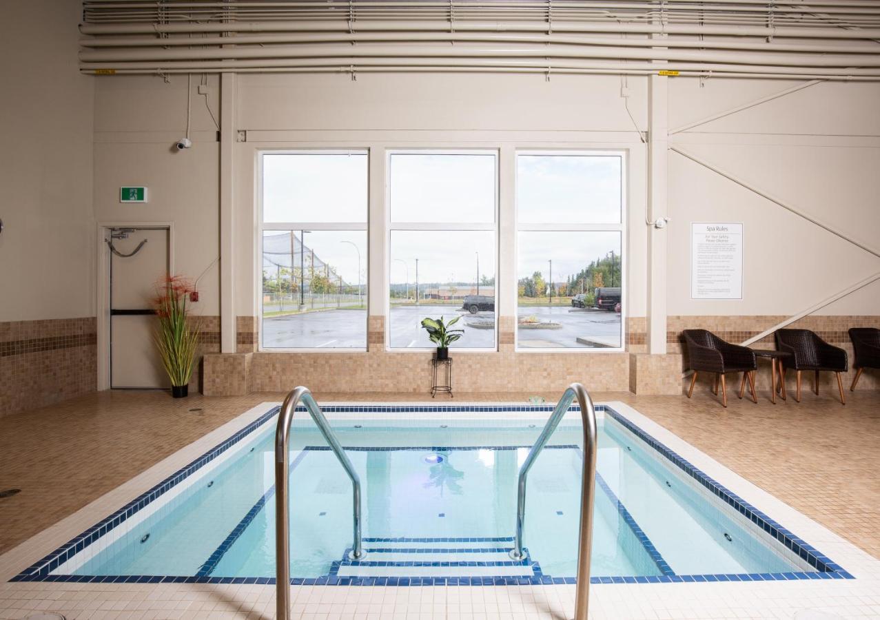 Pomeroy Inn & Suites Prince George Esterno foto